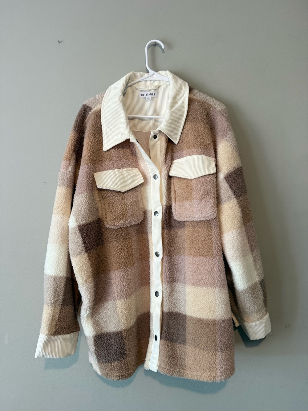 Olive + Oak Cozy Plaid Jacket in Beige & Brown